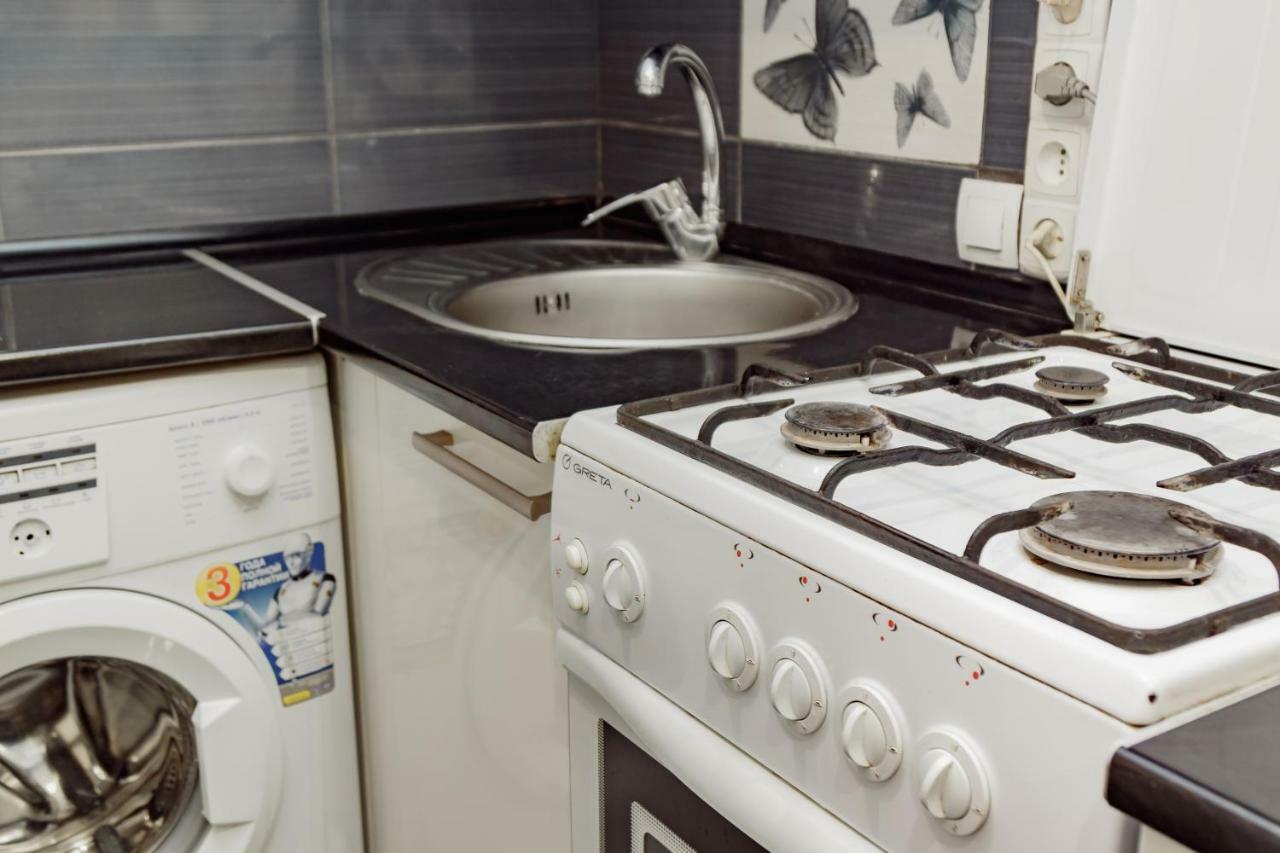Transitional Havryky Apartment リヴィウ エクステリア 写真