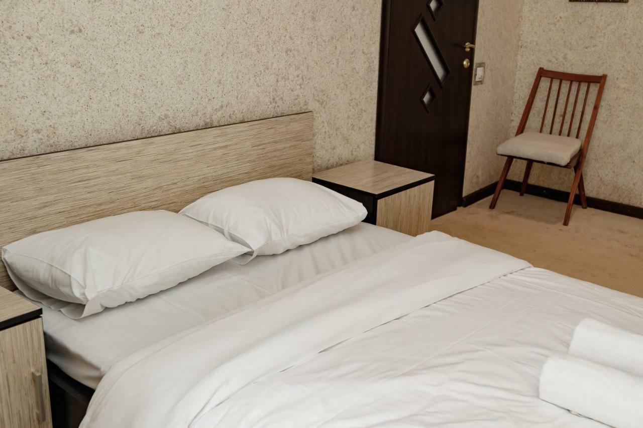 Transitional Havryky Apartment リヴィウ エクステリア 写真