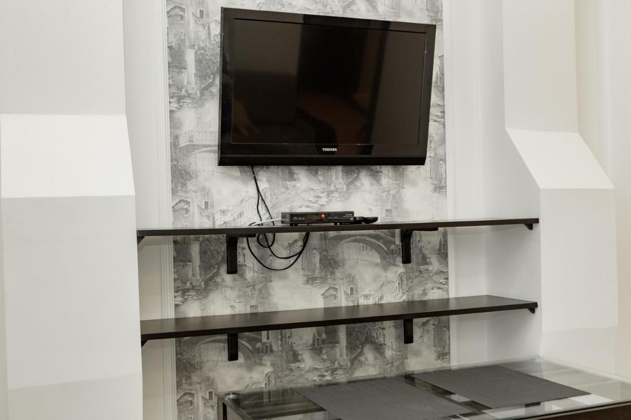 Transitional Havryky Apartment リヴィウ エクステリア 写真