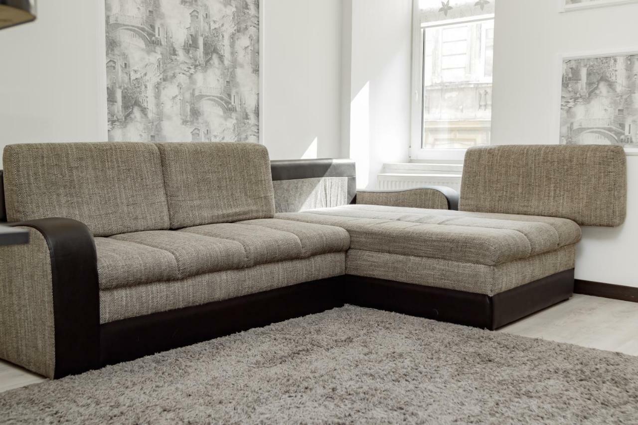 Transitional Havryky Apartment リヴィウ エクステリア 写真